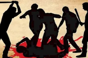 मुरादाबाद : घर में घुसकर ग्रामीण पर लाठी-डंडों से हमला, बचाने आई बेटी को भी किया घायल