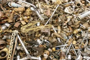 मुरादाबाद: कर चोरी में पकड़ा 30 लाख का ब्रास स्क्रैप