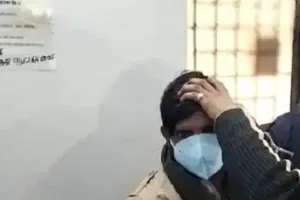 यूपीटीईटी परीक्षा में पकड़ा गया मुन्ना भाई, कान के अंदर फिट कर रखा था ब्लूटूथ