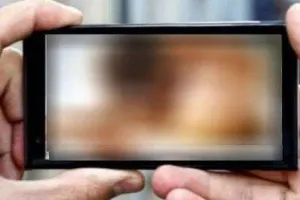 सीतापुर: माननीय का अश्लील चैट वायरल, दांव पर लगा राजनैतिक कैरियर, जानें क्या कहा?