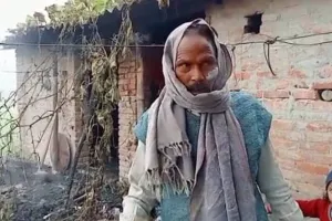 बहराइच: गैस सिलेंडर में लगी आग, बुझाते समय ग्रामीण झुलसा