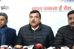 यूपी चुनाव 2022: आप के घोषणा पत्र में लोक लुभावन वादों की भरमार