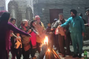 रामपुर: लोहड़ी पर ढोल की थाप पर जमकर मचा धमाल