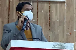 पीलीभीत: जिला निर्वाचन अधिकारी की अध्यक्षता में मतदाताओं को जागरूक करने के लिए कार्यशाला का आयोजन