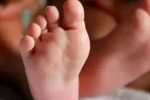 बरेली: 15 माह की बच्ची के गले मे टॉफी फंसने से मौत