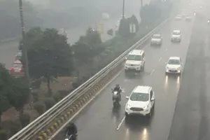 दिल्ली में हल्की बारिश, न्यूनतम तापमान 10.9 डिग्री सेल्सियस