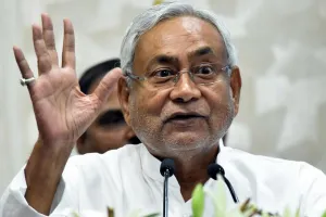 नीतीश का युवाओं को बड़ा तोहफा... एक करोड़ युवाओं को सरकारी नौकरी देने का लिया संकल्प 