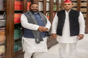 स्वामी प्रसाद मौर्य ने विधायकों साथ की सपा सुप्रीमो से मुलाकात, आज हो सकता है बड़ा ऐलान