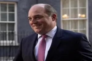 ब्रिटेन के रक्षा मंत्री बेन वालेस द्विपक्षीय वार्ता के लिए जाएंगे रूस