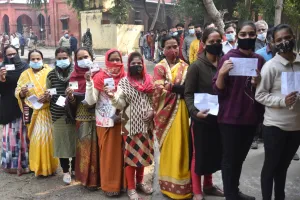 लखीमपुर-खीरी: कहीं फर्जी मतदान तो कहीं सुरक्षाकर्मियों की ज्यादती से हुईं झड़प