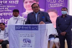 सपा, भाजपा टीम ‘ए’ और ‘बी’ नहीं, यह एक ही सिक्के के दो पहलू: सतीश मिश्रा