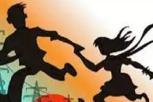 मुरादाबाद : मां को नशीला पदार्थ खिला नाबालिग प्रेमी संग फरार, तीन के खिलाफ रिपोर्ट दर्ज