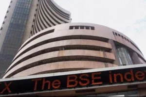 आरबीआई की नीतिगत घोषणा से पहले सेंसेक्स 110 अंक चढ़ा, निफ्टी 17,500 के करीब