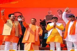 अयोध्या में सीएम योगी ने भरी हुंकार, कहा- गाय पालने वाले किसानों को प्रति माह देंगे 900 रुपए, गोभक्तों की बनाएं सरकार