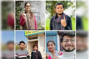 बरेली: नए मतदाताओं ने शिक्षा और रोजगार के मुद्दे पर किया मतदान, पहला वोट डालने के बाद ली सेल्फी