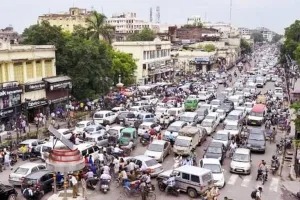 लखनऊ: ‘महाबलियों’ के जमावड़े से राजधानी का हुआ ‘चक्का जाम’, रेंगते रहे वाहन