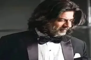 किंग खान ने नए लुक में शेयर की फोटो, फैंस जमकर कर रहें कमेंट्स