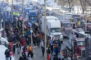 कनाडा में ट्रक ड्राइवरों का विरोध जारी, पुलिस ने 100 प्रदर्शनकारियों को किया गिरफ्तार