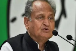 यूक्रेन से लौटने वाले नागरिकों के टिकट का खर्च उठाएगी राजस्थान सरकार: अशोक गहलोत