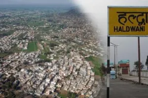 हल्द्वानी: बनभूलपुरा के उन हजारों अस्थिर मतदाताओं से नेता मांग रहे स्थिर सरकार, जिनके कभी भी छिन सकते हैं आशियाने