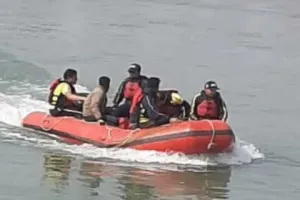 उत्तराखंड: सेल्फी लेते समय गंगनहर में बहे मेरठ, बागपत के दो युवक, तलाश में जुटे गोताखोर