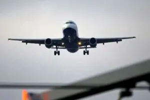 नागर विमानन मंत्रालय ने भारत-यूक्रेन के बीच उड़ानों की संख्या संबंधी प्रतिबंध हटाया