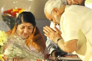 लता मंगेशकर के निधन पर पीएम मोदी बोले- मैं अपना दुख शब्दों में व्यक्त नहीं कर सकता