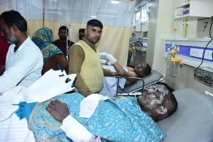 मुरादाबाद :  शराब की कैंटीन में रखा सिलेंडर फटा, सात झुलसे