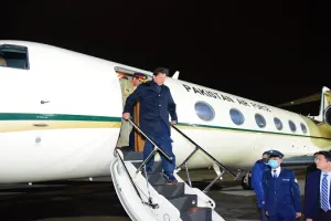 इमरान रूस की दो दिवसीय यात्रा पर मॉस्को पहुंचे, उप विदेश मंत्री इगोर मोर्गुलोव ने किया स्वागत