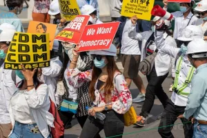 संयुक्त राष्ट्र ने म्यांमार में हिंसा खत्म करने का किया आह्वान, आंग सान सू ची सहित सभी नेताओं की मांगी रिहाई