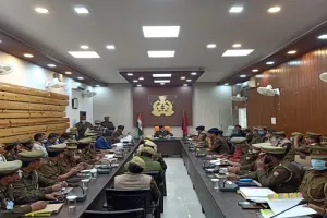 बिजनौर : लंबित पड़े मामलों का जल्द किया जाए निस्तारण