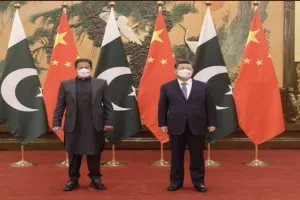 बीजिंग में जिनपिंग व इमरान खान की मुलाकात, इन मुद्दों पर की चर्चा