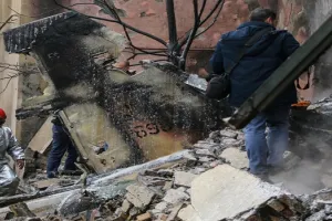 ईरान : लड़ाकू विमान एफ-5 दुर्घटनाग्रस्त, तीन लोगों की मौत