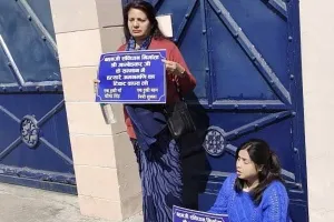 बसपा उम्मीदवार अमनमणि त्रिपाठी के खिलाफ सास सीमा सिंह व निधि शुक्ला ने खोला मोर्चा, पुलिस ने किया गिरफ्तार