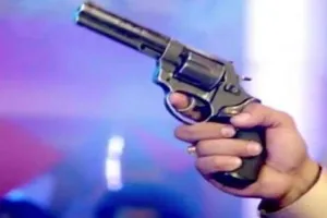 सीतापुर: शादी में हर्ष फायरिंग, बालक सहित दो घायल