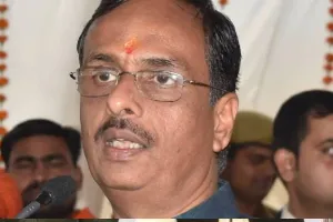 आधे घंटे तक बादलों में घिरा रहा डॉ. दिनेश शर्मा का हेलीकॉप्टर, टला बड़ा हादसा