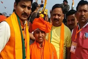 यूपी चुनाव 2022: ‘बुलडोजर बाबा’ बने आकर्षण का केन्द्र, वीडियो हुआ वायरल