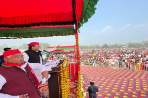 अयोध्या में अखिलेश का बड़ा ऐलान, कहा- सरकार बनते ही गरीबों को देंगे पांच साल तक मुफ्त राशन