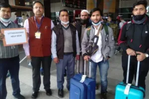 Russia-Ukraine war: यूक्रेन से लौटे उत्तराखंड के तीन छात्र, एयरपोर्ट पर हुआ स्वागत