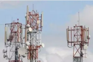 बदायूं: नहीं लग पा रहे हैं टॉवर, न बिछ पा रही हैं केबल