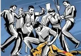 बाराबंकी :  मार्ग जाम करने से टोकने पर नगर पंचायत अध्यक्ष पुत्र की पिटाई  