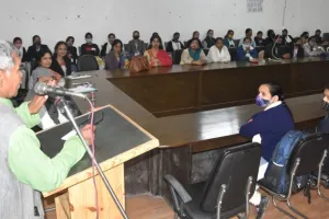 बरेली: मन से किसी के लिए गलत विचार लाना हिंसा: विनोद