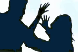 पीलीभीत: राजस्व अधिकारी पर यौन उत्पीड़न का आरोप