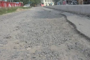 बरेली: मोहनपुर के ग्रामीणों को डीएम ने दिया सड़क बंद नहीं होने का अश्वासन