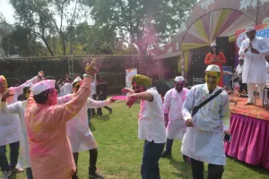 हल्द्वानी: होली मिलन समारोह में झूमे पत्रकार