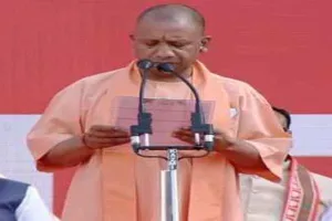 योगी आदित्यनाथ ने रचा इतिहास, प्रदेश में बतौर मुख्यमंत्री दूसरी बार ली पद और गोपनीयता की शपथ