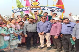 मुरादाबाद : बेसिक स्कूलों की मंडलीय खेलकूद प्रतियोगिता में मुरादाबाद ओवरआल चैंपियन