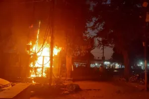 बरेली: ट्रांसफार्मर में लगी आग, बिजली गुल