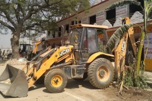 बरेली: बीडीए ने बिचपुरी में ढहाया हरिओम जूनियर हाईस्कूल, अवैध कब्जा कर बनाया गया था