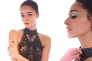 Ananya Panday Photos: ब्लैक आउटफिट में दिखा अनन्या का किलर लुक,  इंटरनेट का बढ़ाया तापमान